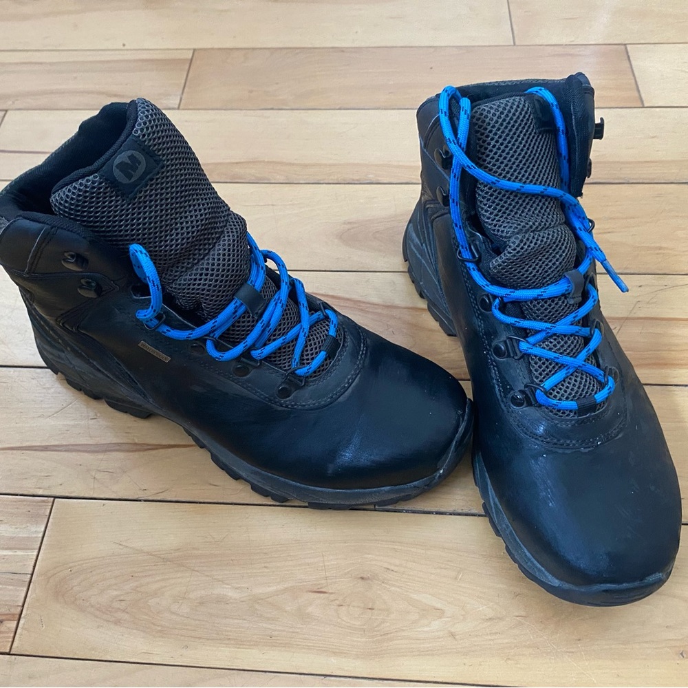 Waterproof Hiking Shoes - 9.5
